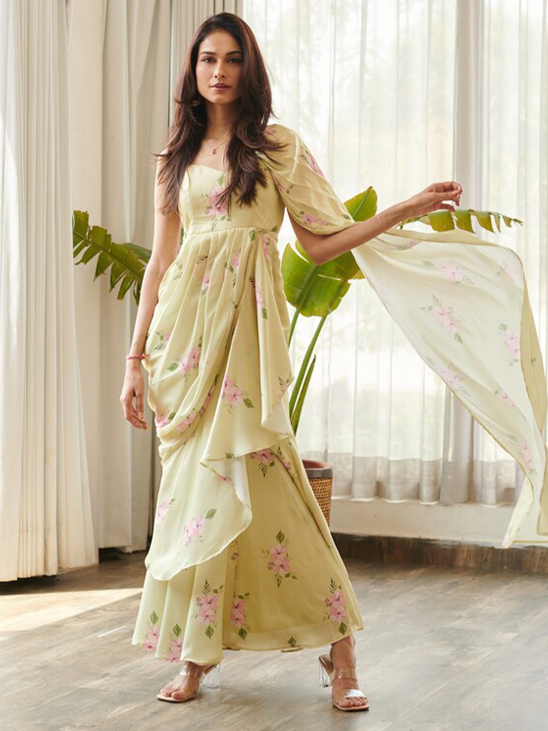 

Pasha Floral Satin Saree, Green