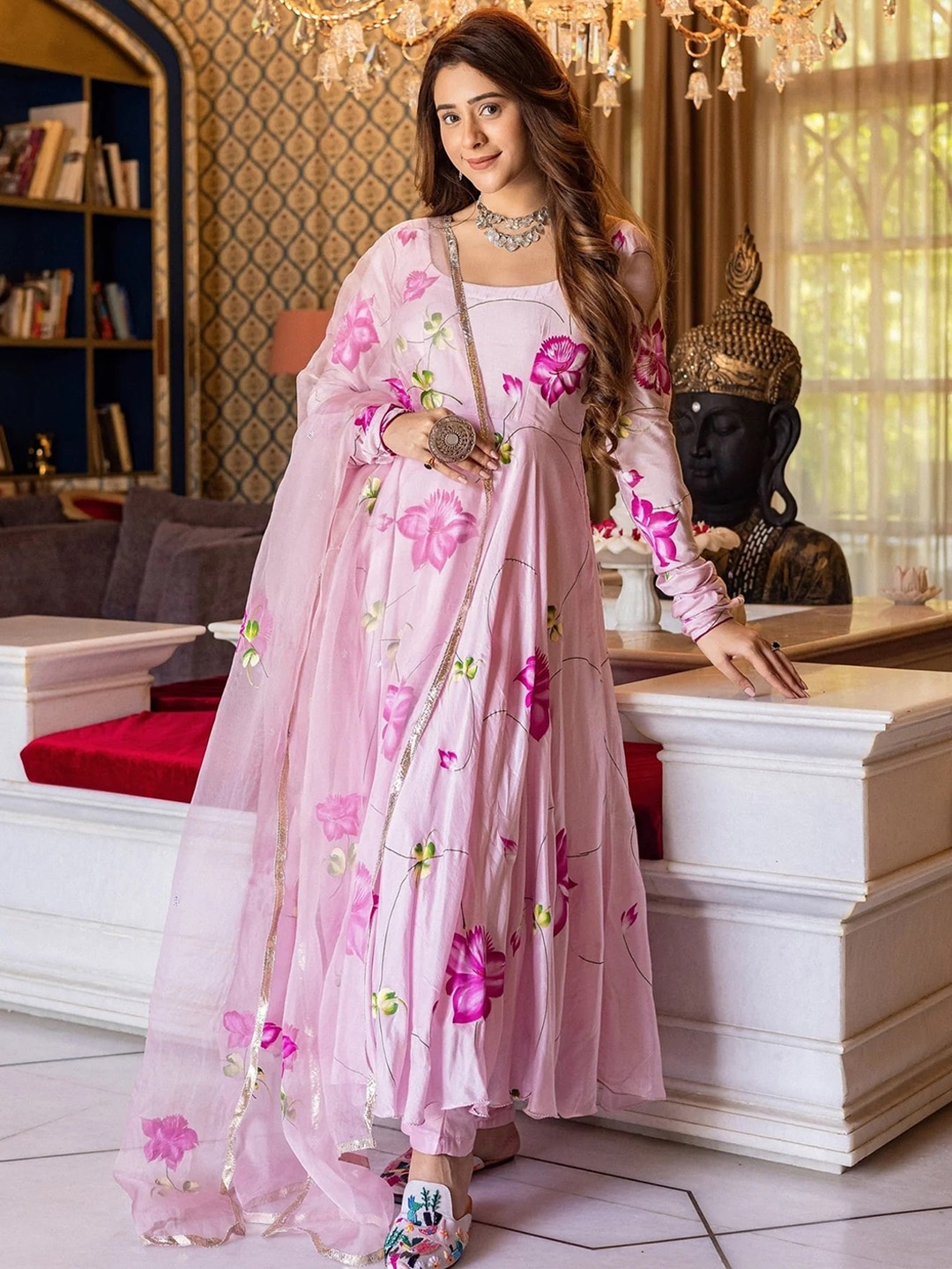 

MATTLOOK Round Neck Floral Printed Empire Kurta with Trousers & With Dupatta, Pink