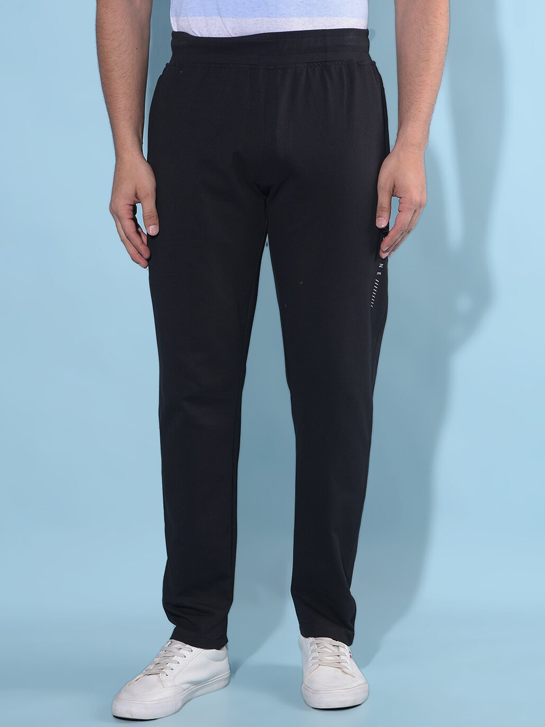 

Crimsoune Club Men Mid-Rise Track Pants, Black