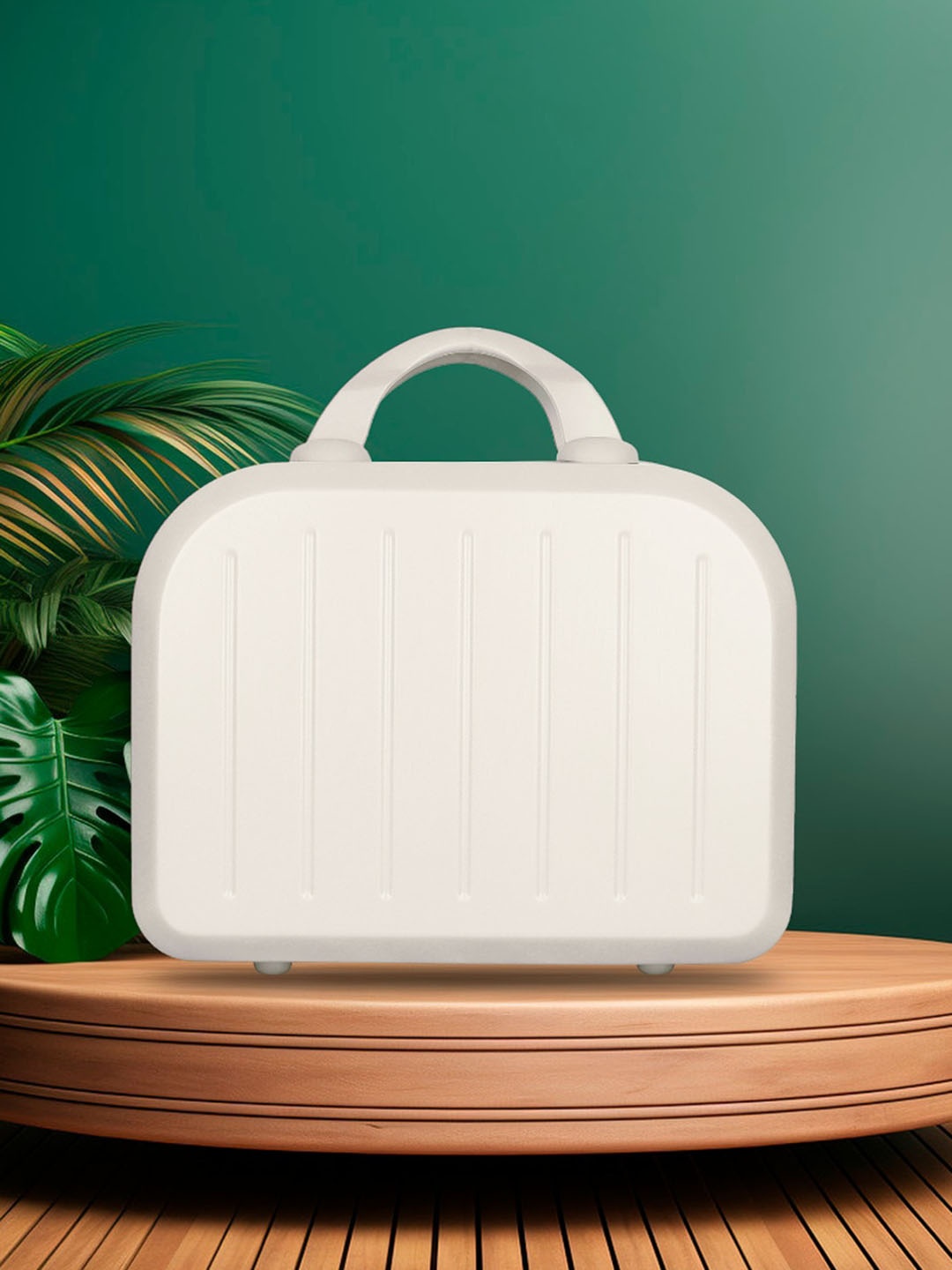

Polo Class Waterproof Vanity Bag Travel Accessory, White