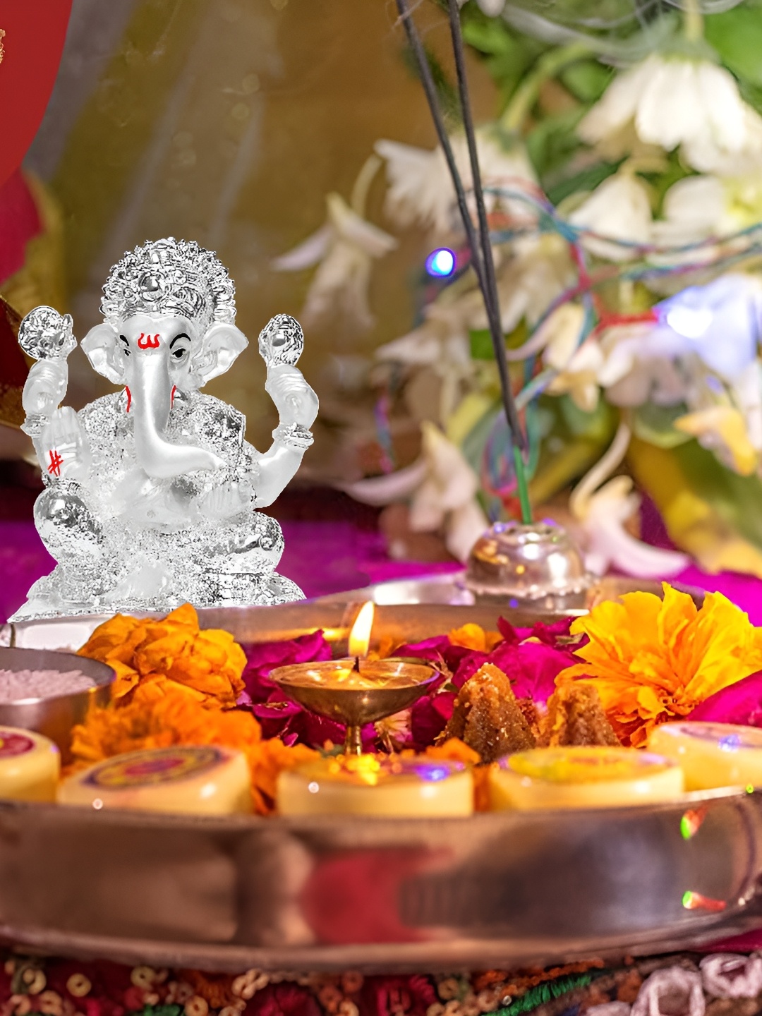 

DIVINITI Silver-Toned Religious Idol Showpiece