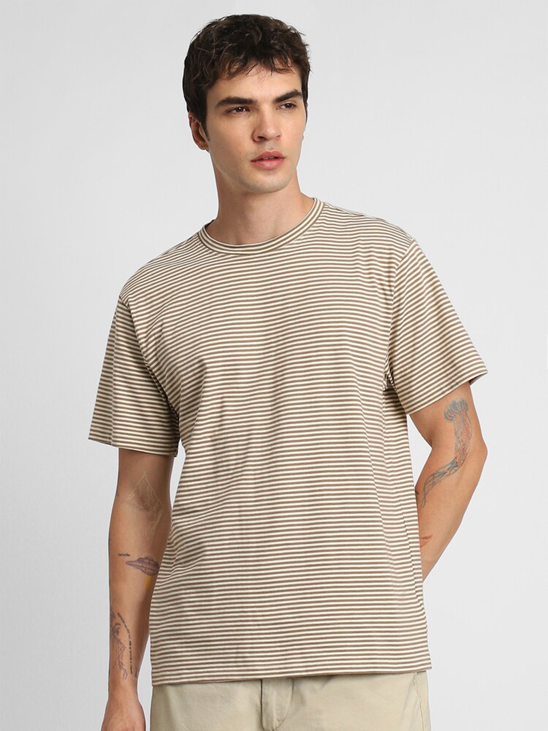 

FOREVER 21 Striped Drop-Shoulder Sleeves Pure Cotton T-shirt, Beige
