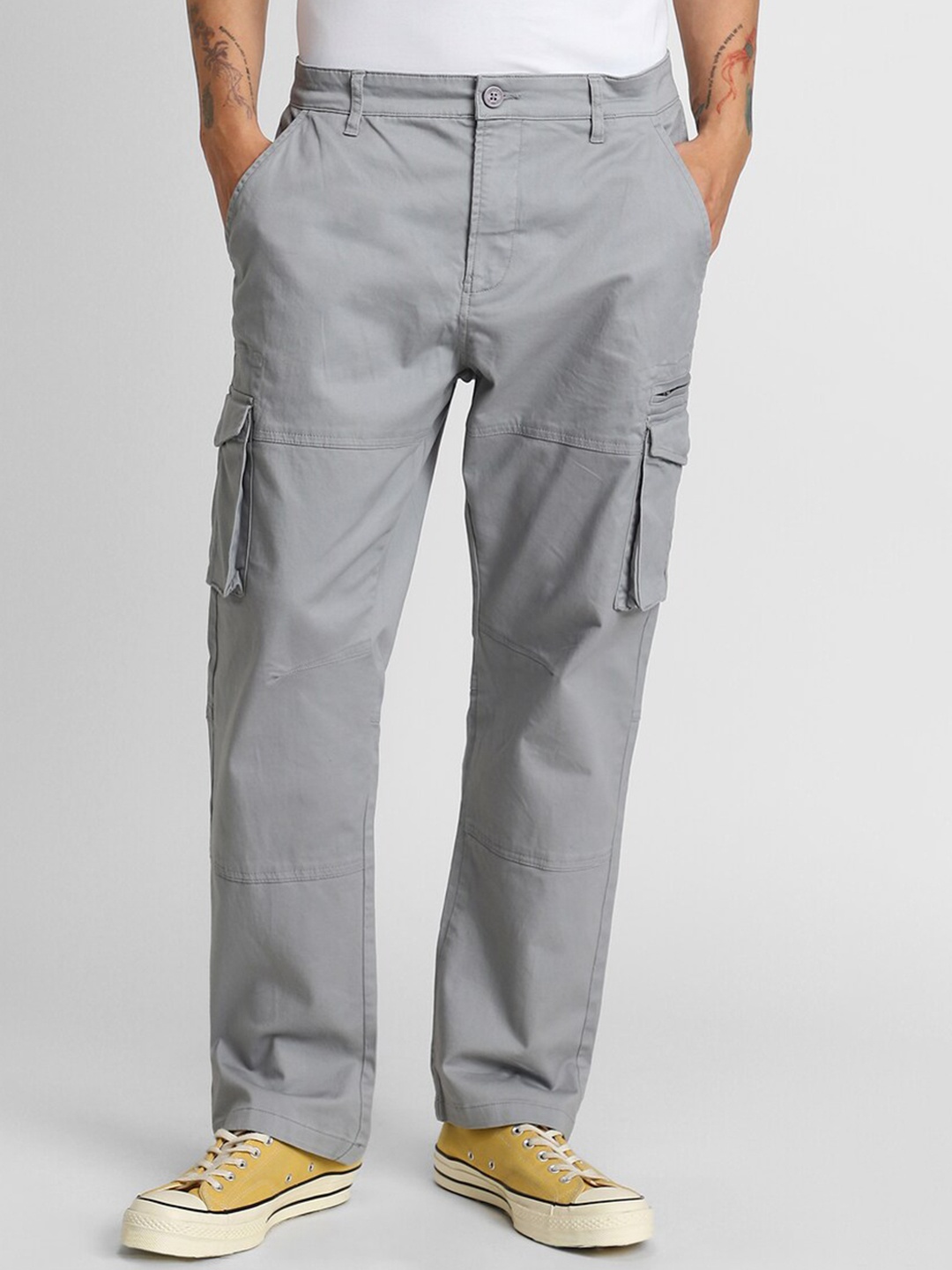 

FOREVER 21 Men Mid-Rise Cargo Trousers, Grey