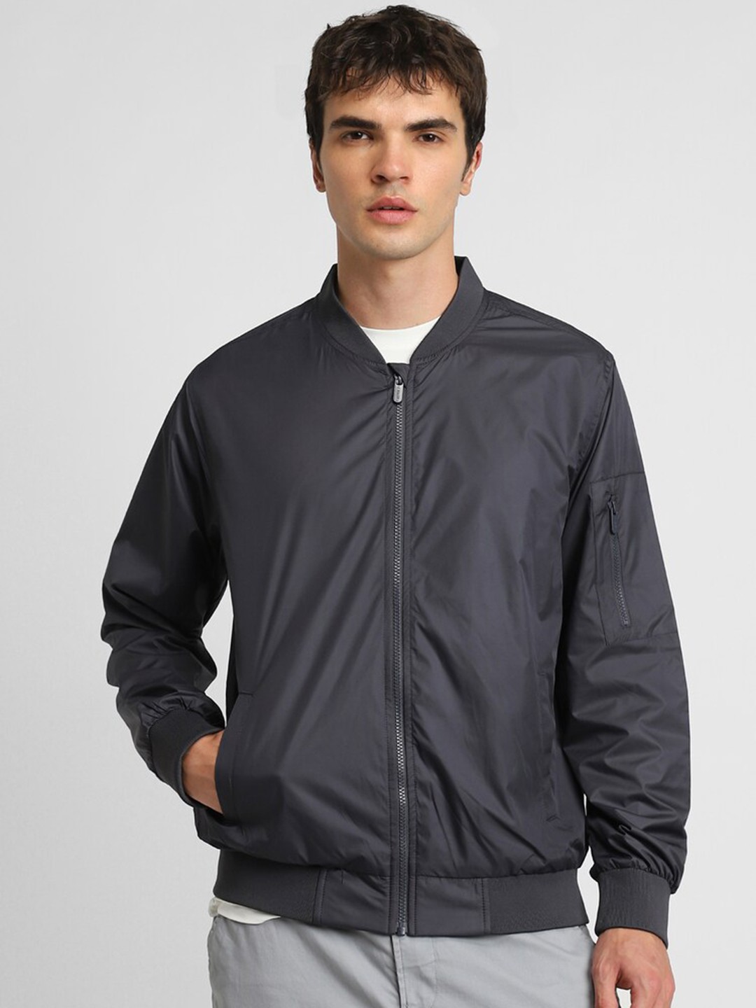 

FOREVER 21 Grey Stand Collar Bomber Jacket