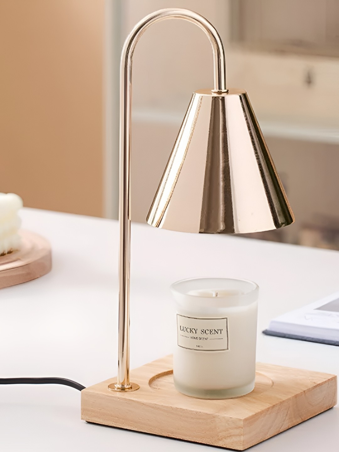 

THE ARTMENT Gold Toned Metal Contemporary Table Lamp With Bulb