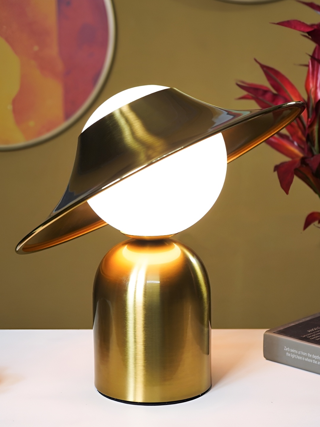 

THE ARTMENT Gold Toned & White Aluminium Spherical Table Lamp With Bulb