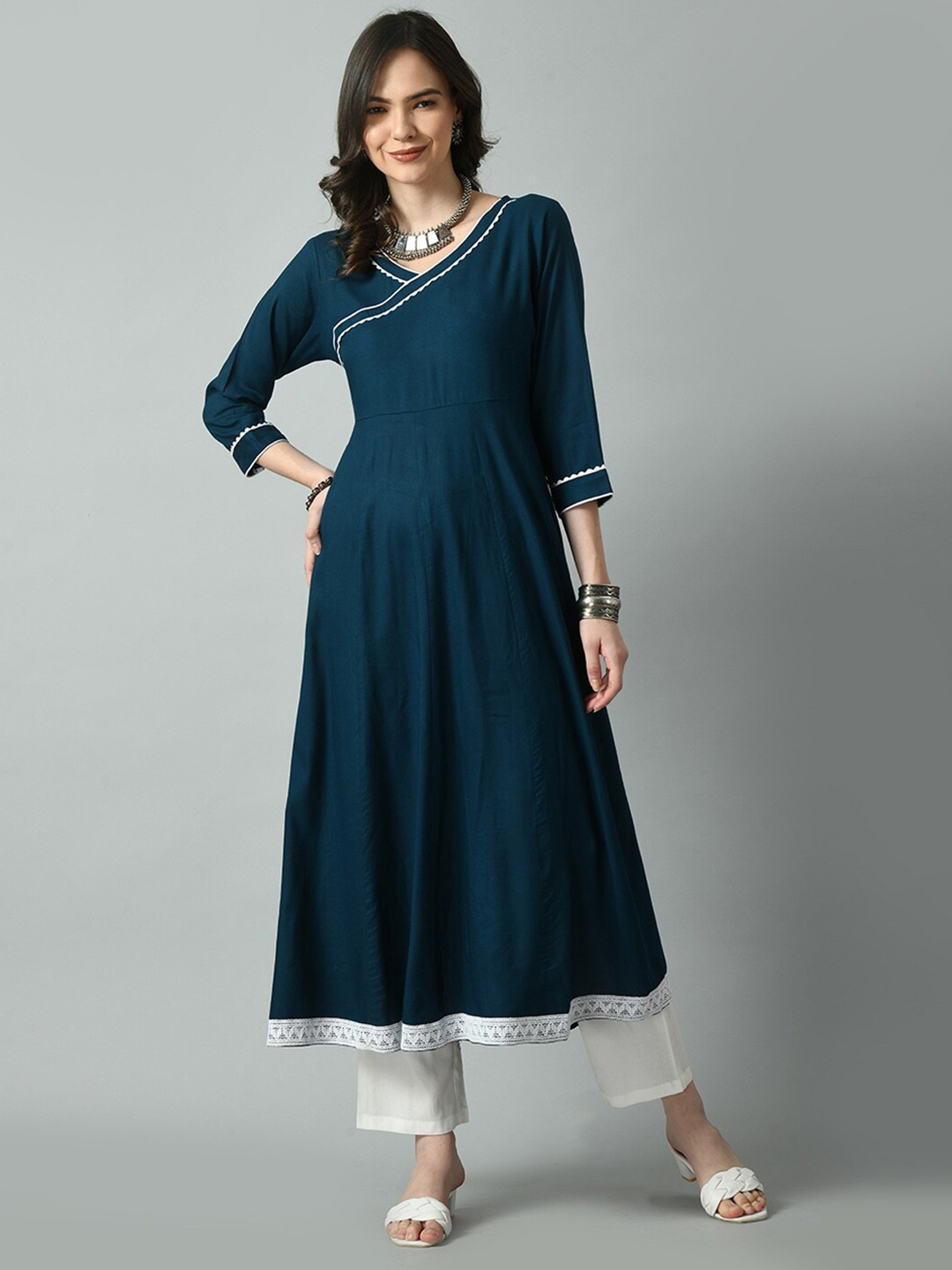 

VIDHANI Gotta Patti Anarkali Kurta, Blue