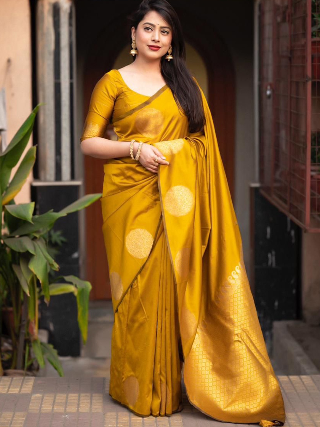 

ZIBLON Ethnic Motifs Woven Design Zari Kanjeevaram Saree, Yellow