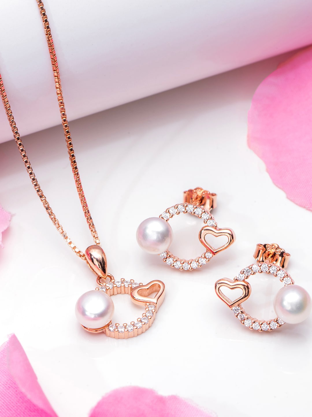 

Zavya 925 Pure Silver Rose Gold-Plated Pearl Beaded Jewellery Set