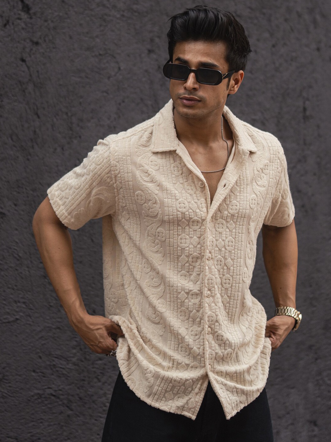

Powerlook Cream Coloured India Slim Textured Opaque Casual Shirt