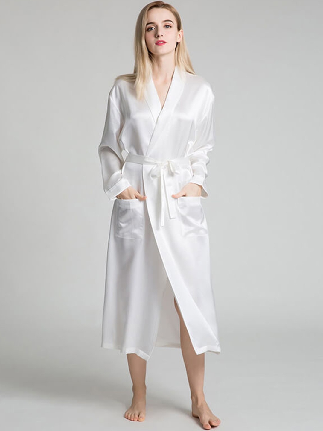 

Bella Babe by SK Shawl Collar Satin Midi Robe, White