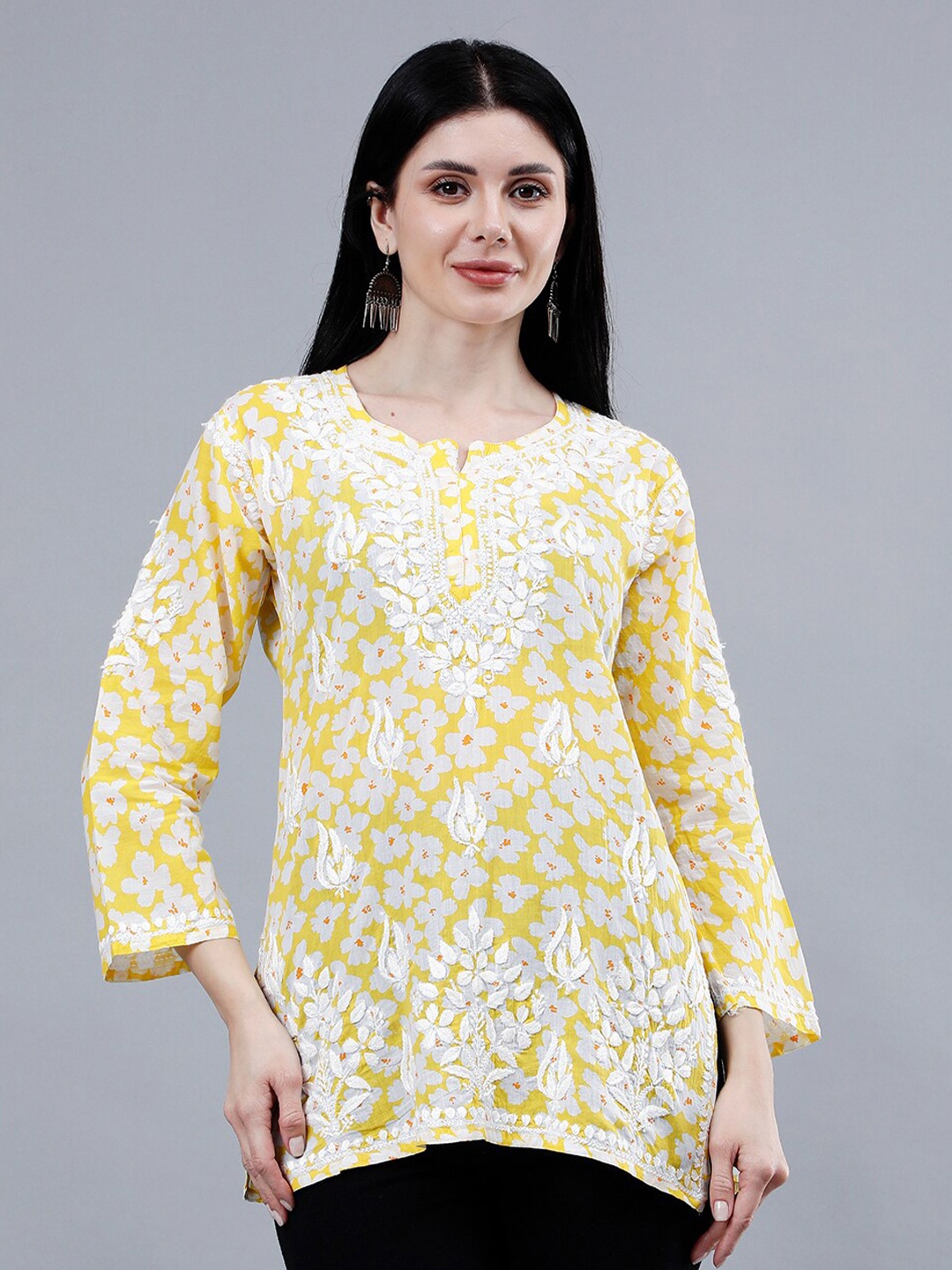 

Seva Chikan Floral Printed Thread Work Cotton Straight Kurti, Yellow