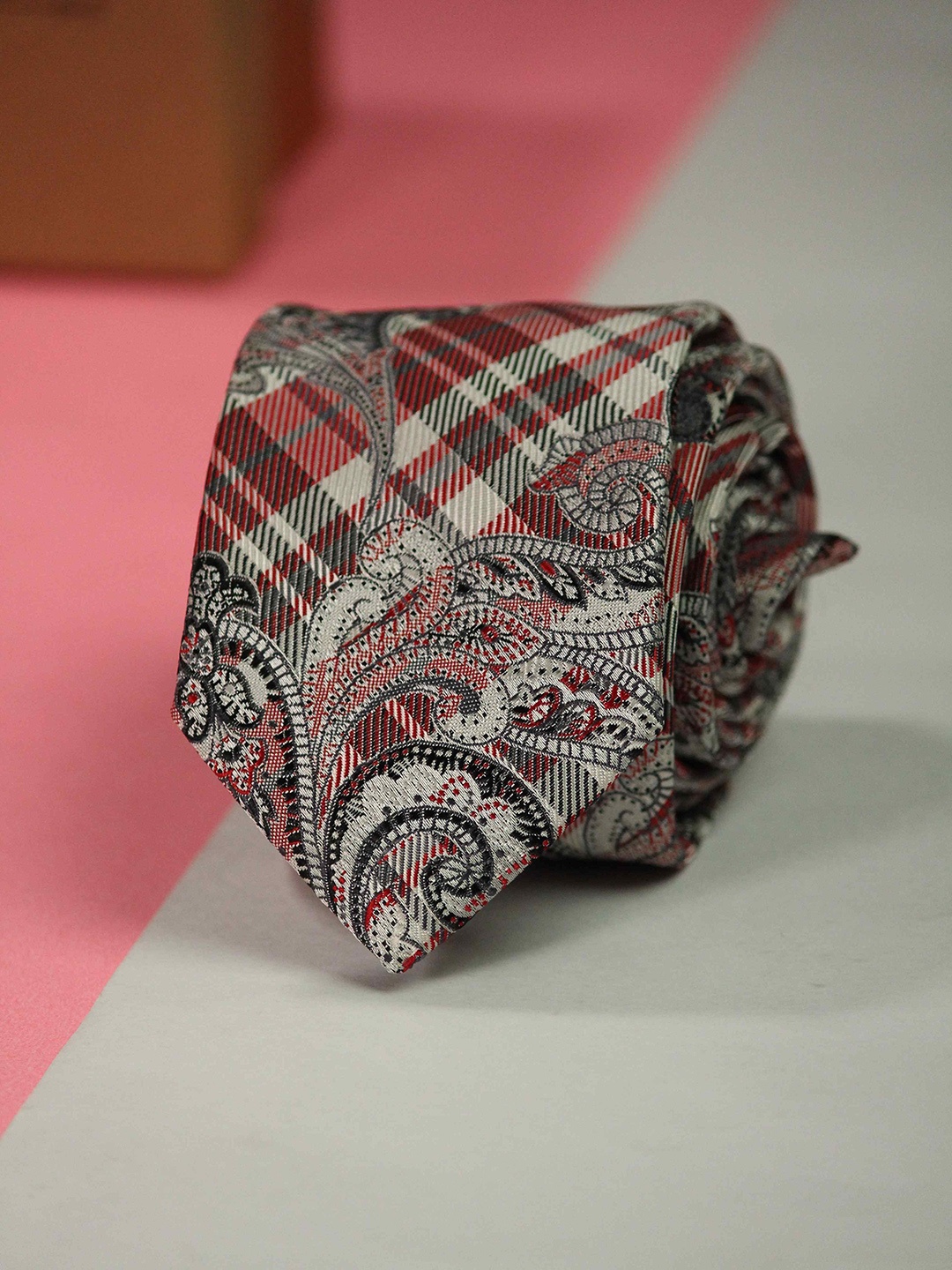 

Tossido Men Woven Design Skinny Tie, Red