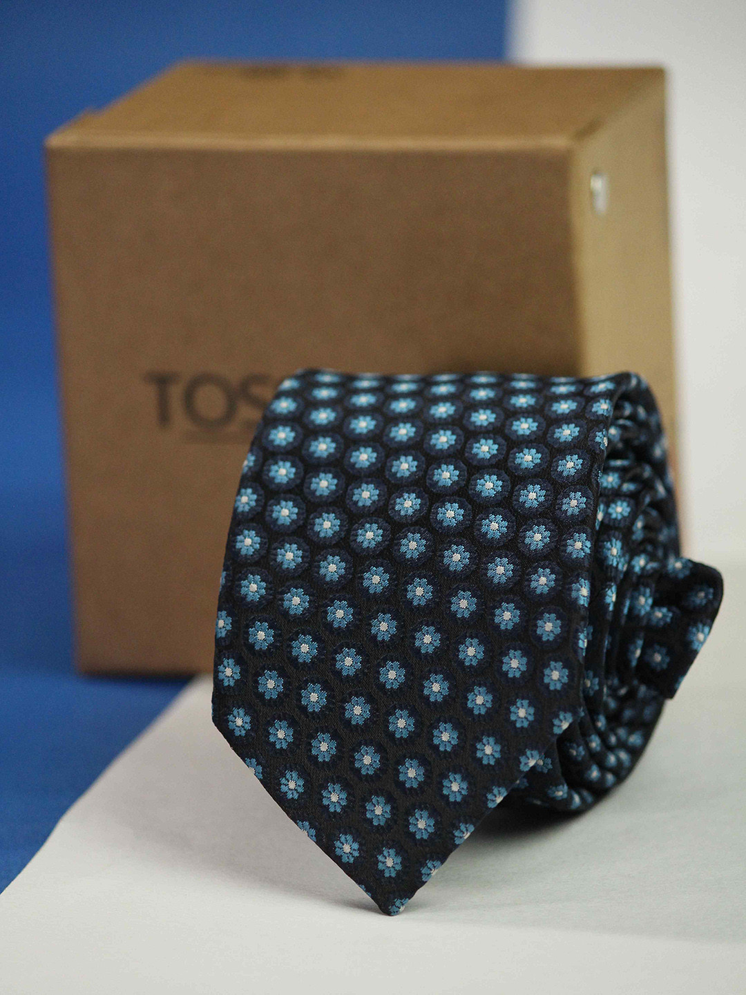 

Tossido Men Woven Design Skinny Tie, Blue