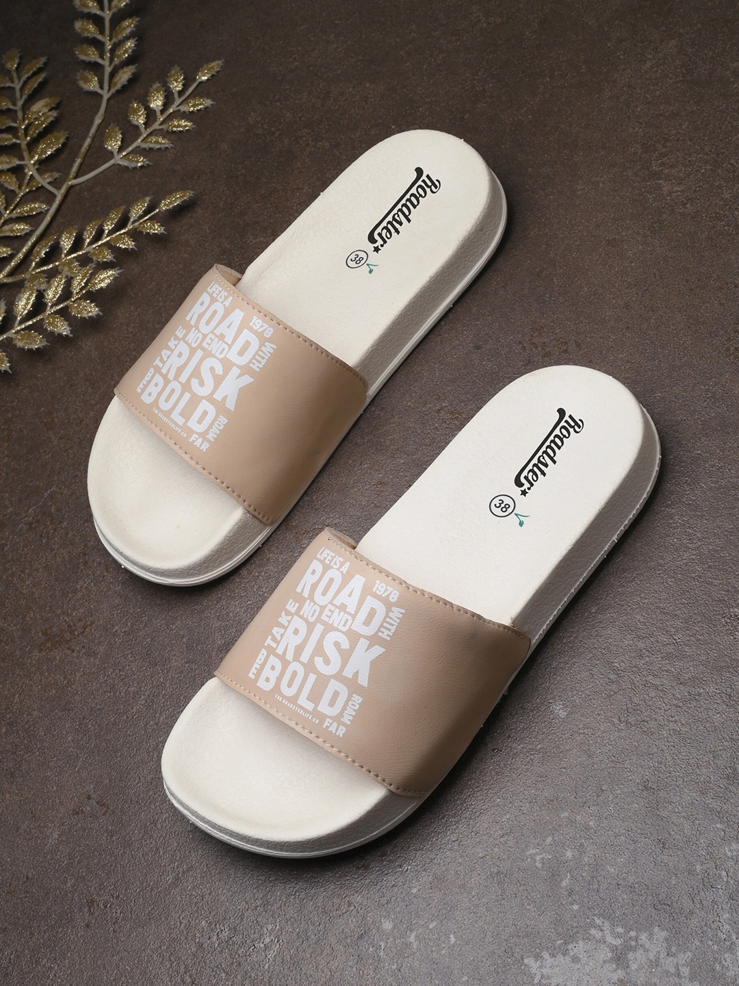 

The Roadster Lifestyle Co. Women Beige Printed Sliders