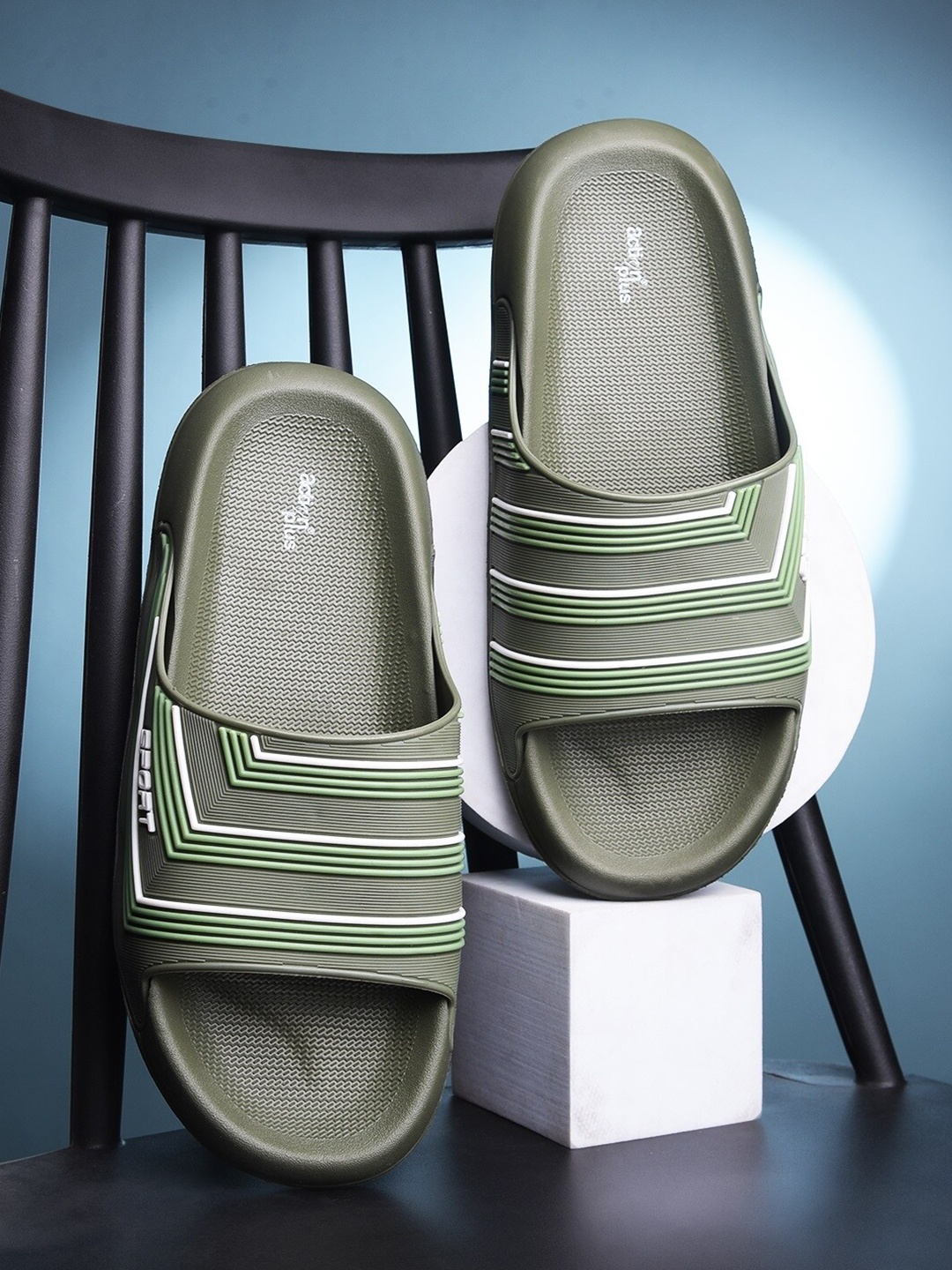 

Action Plus Men Striped Sliders, Green