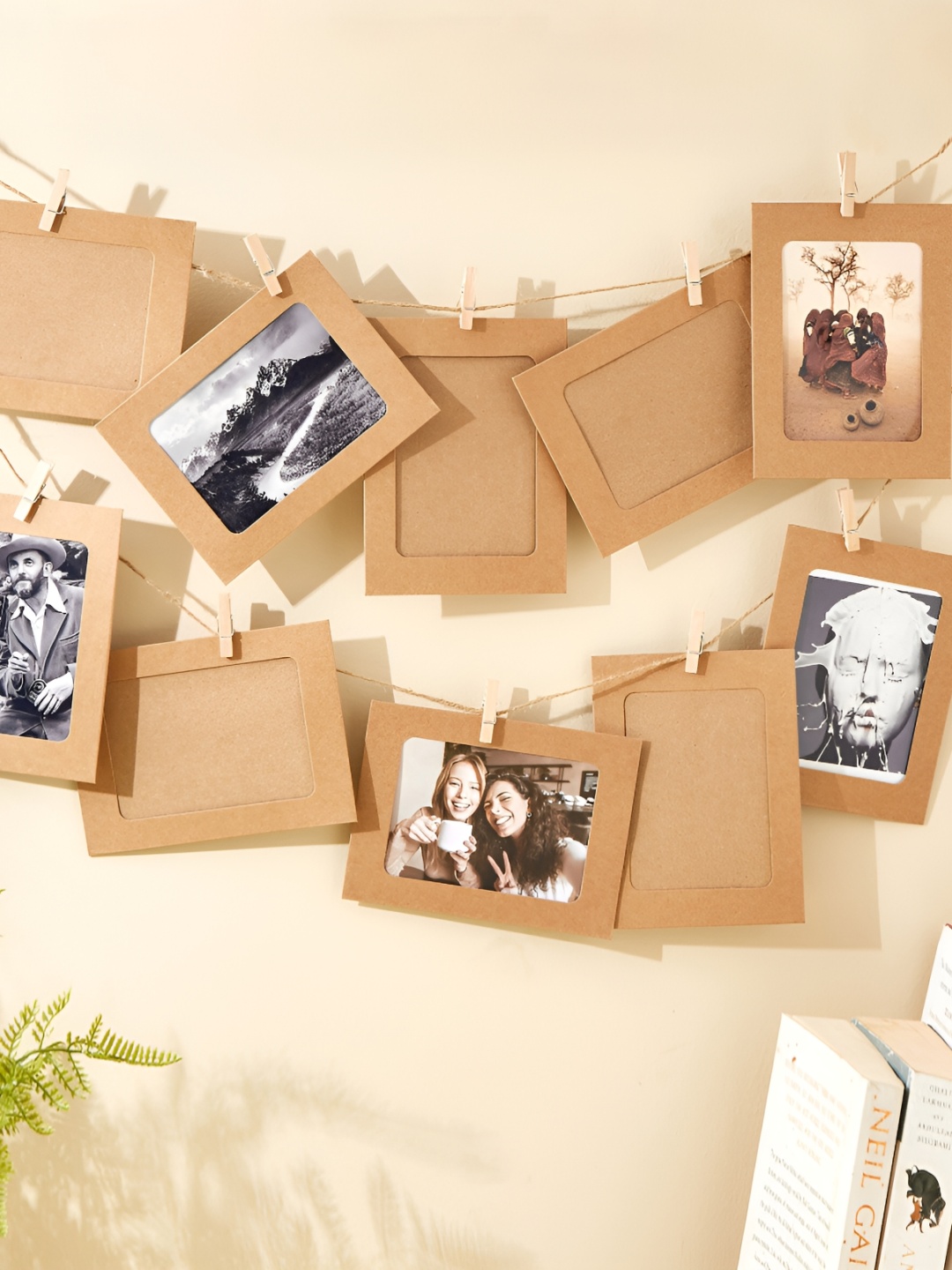 

Home Centre corsica snapshot Brown 10 Pieces Paper Wall Photo Frames