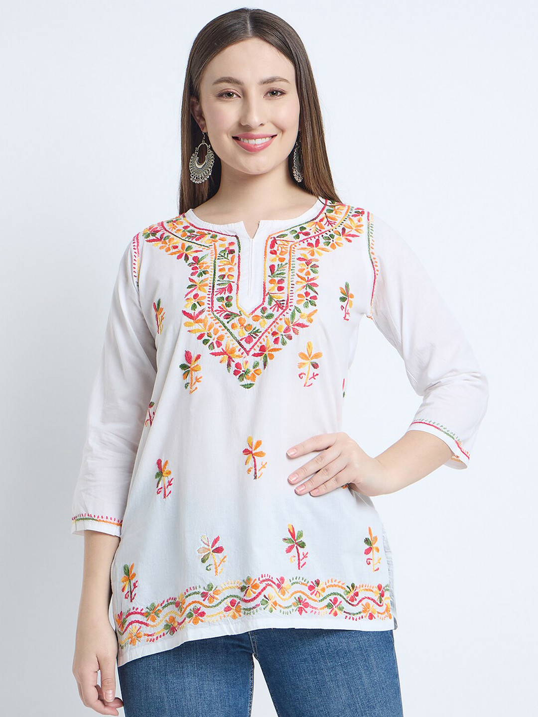 

TULIP 21 Floral Embroidered Chikankari Pure Cotton Chikankari Kurti, White
