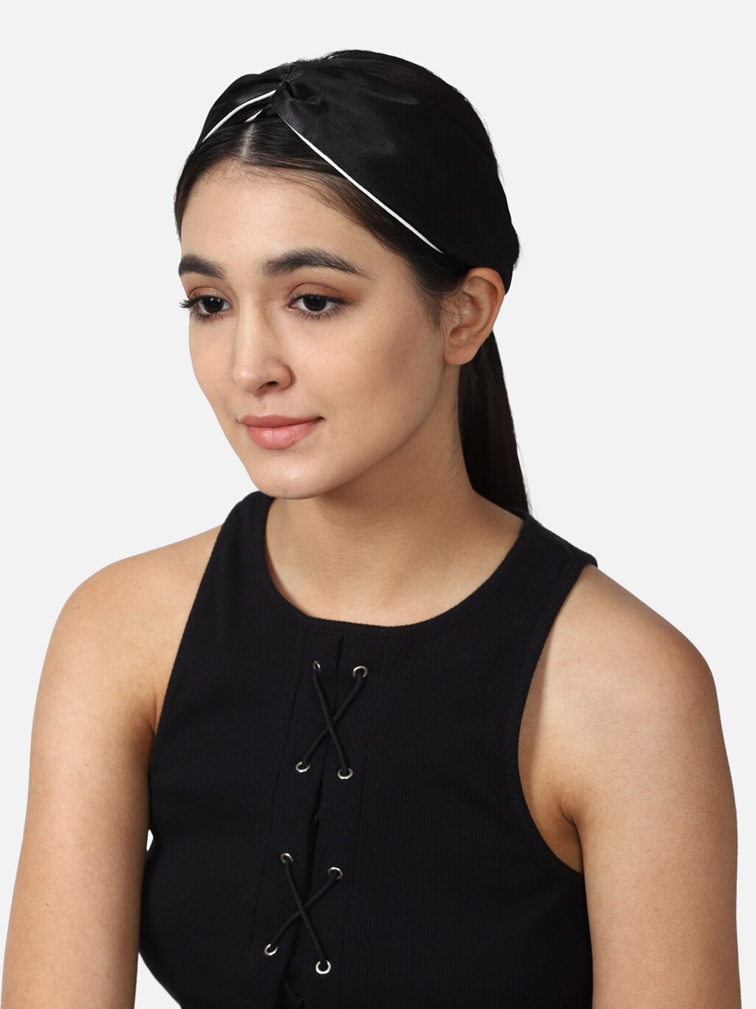 

FOREVER 21 Black Set of 2 Ponytail Holders