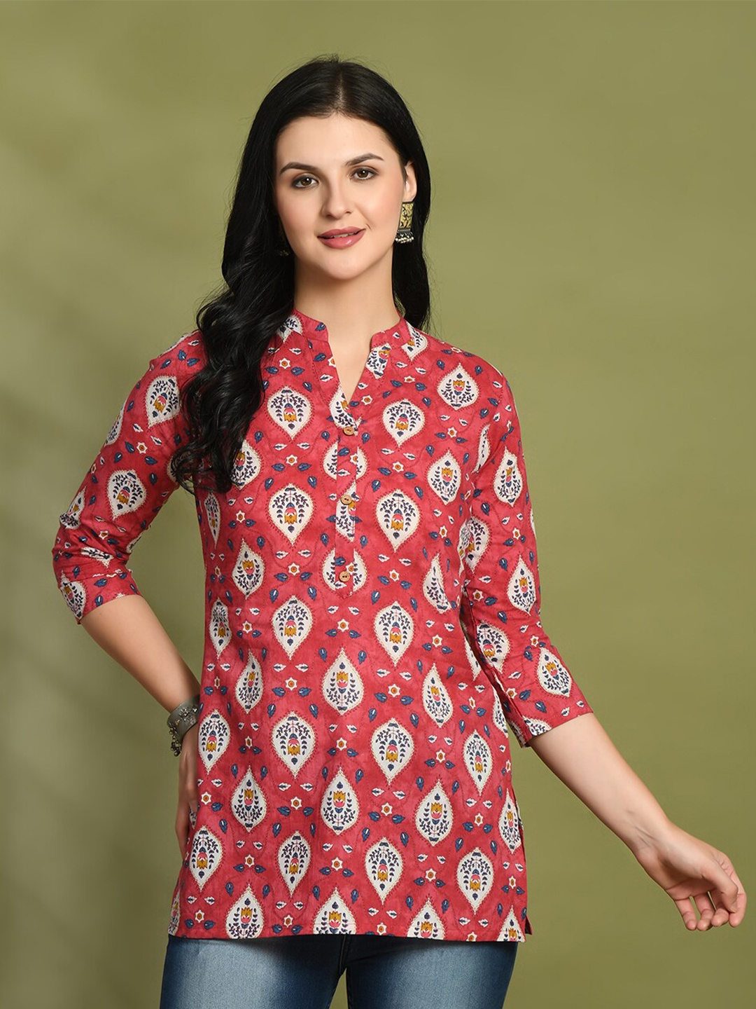 

FERANOID Floral Printed Mandarin Collar Three-Quarter Sleeves Pure Cotton Short Kurti, Pink