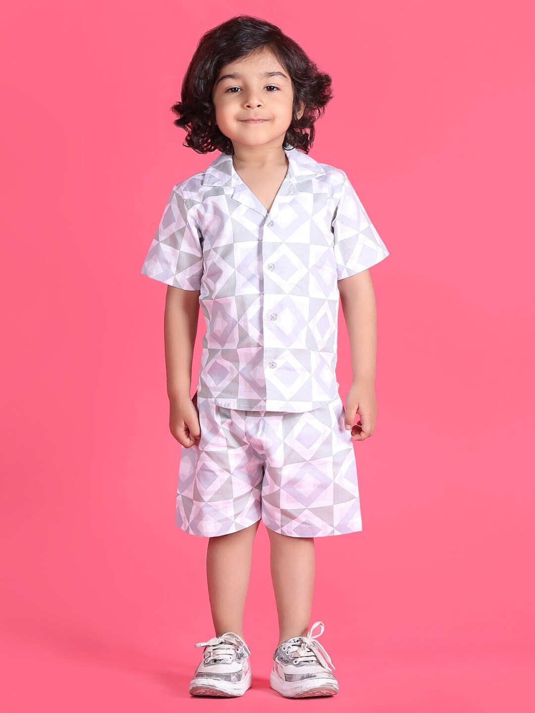 

Polka Tots Kids Printed Pure Cotton Shirt With Shorts, Lavender