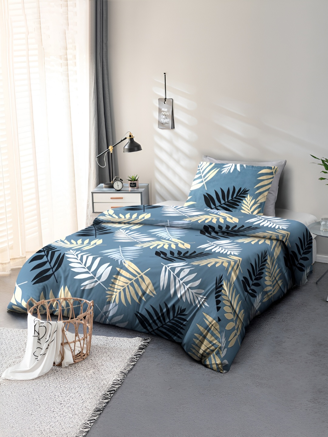 

Cortina Blue & White Printed 110 TC Single Bedsheet With Pillow Cover