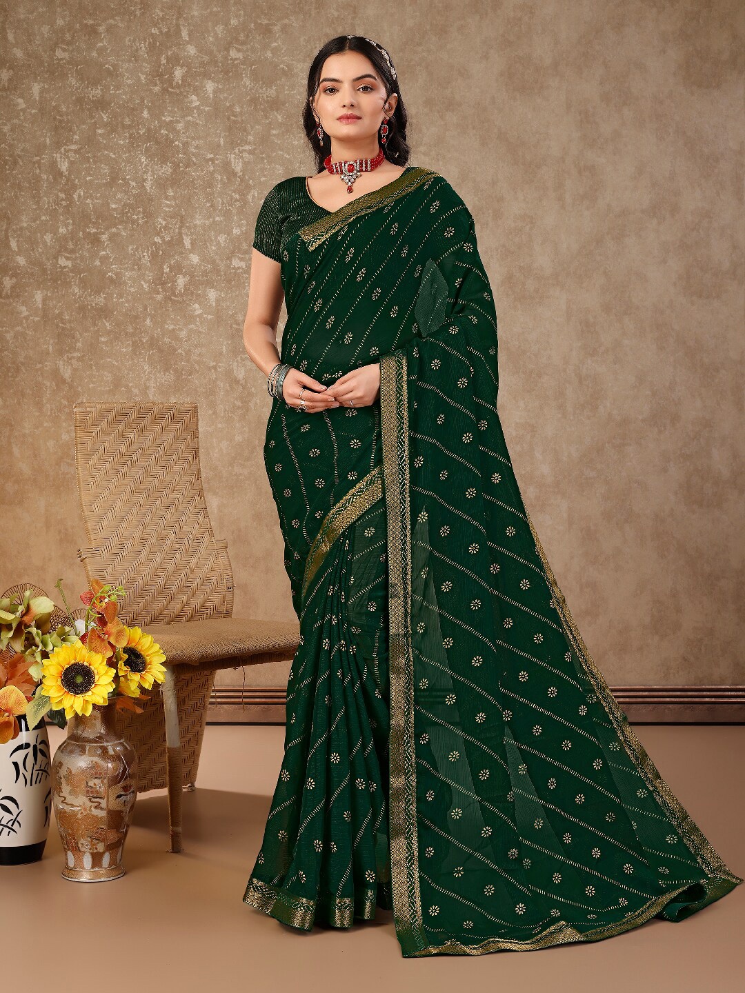 

Indian Women Ethnic Motifs Pure Chiffon Saree, Green