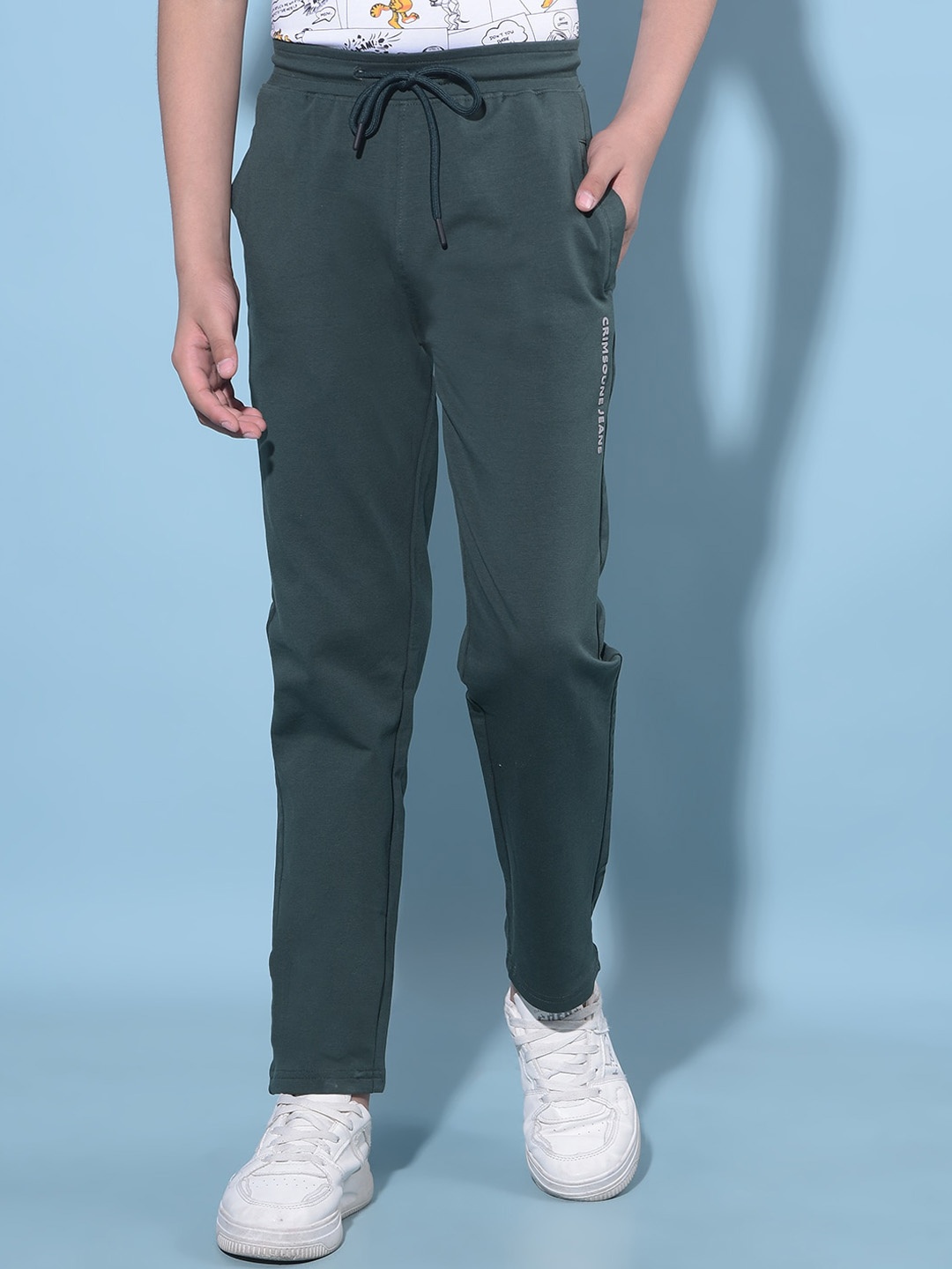 

Crimsoune Club Boys Mid Rise Slim Fit Track Pants, Green