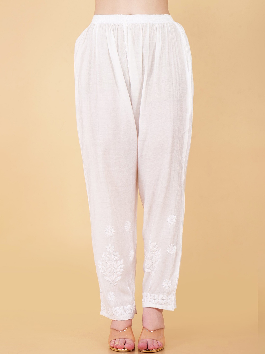 

Syrish Women Relaxed Straight Fit High-Rise Regular Trouser, White