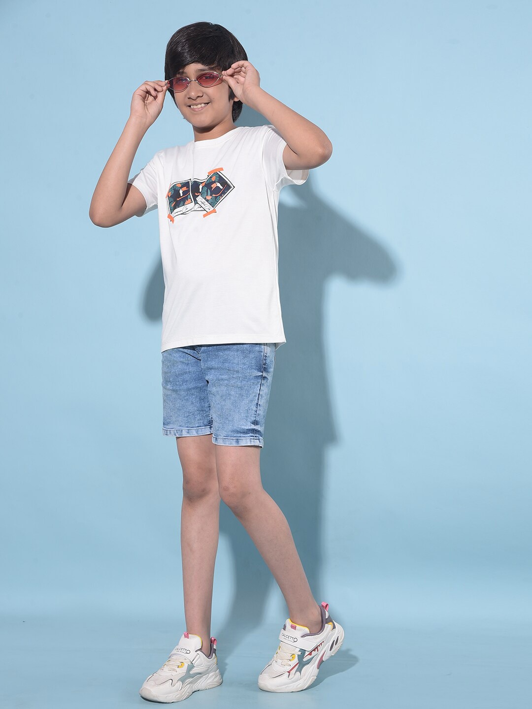 

Crimsoune Club Boys Graphic Printed Slim Fit T-shirt, White