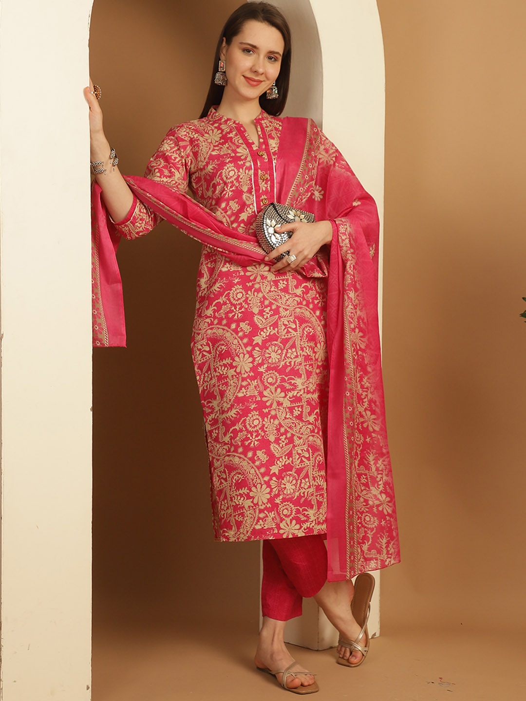 

Roly Poly Floral Printed Regular Kurta With Trousers & Dupatta, Pink