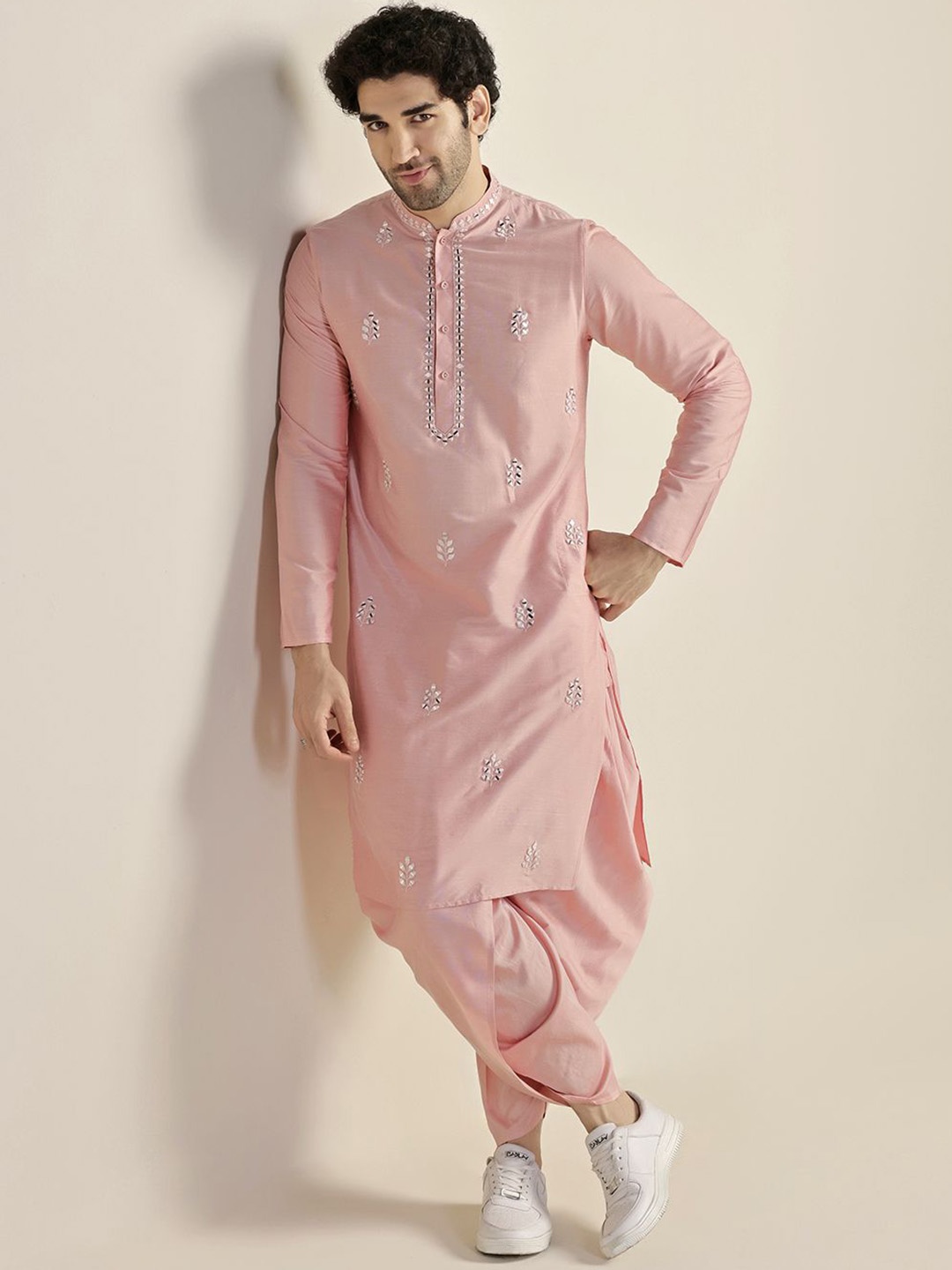 

KISAH Ethnic Motifs Embroidered Regular Straight Kurta with Dhoti Pant, Pink