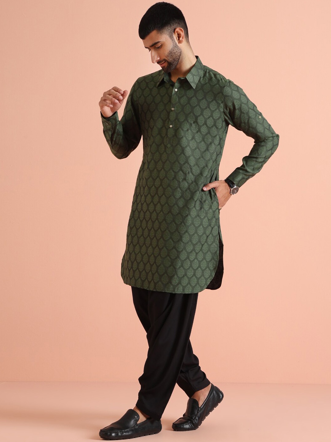 

KISAH Shirt Collar Regular Kurta With Patiala, Olive