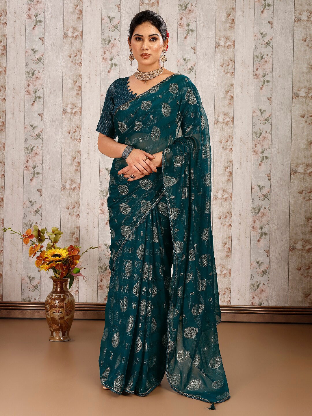 

Indian Women Floral Pure Chiffon Saree, Teal