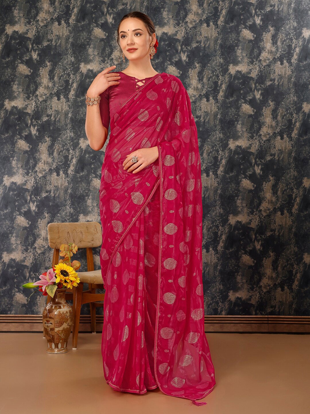 

Indian Women Embellished Pure Chiffon Saree, Pink
