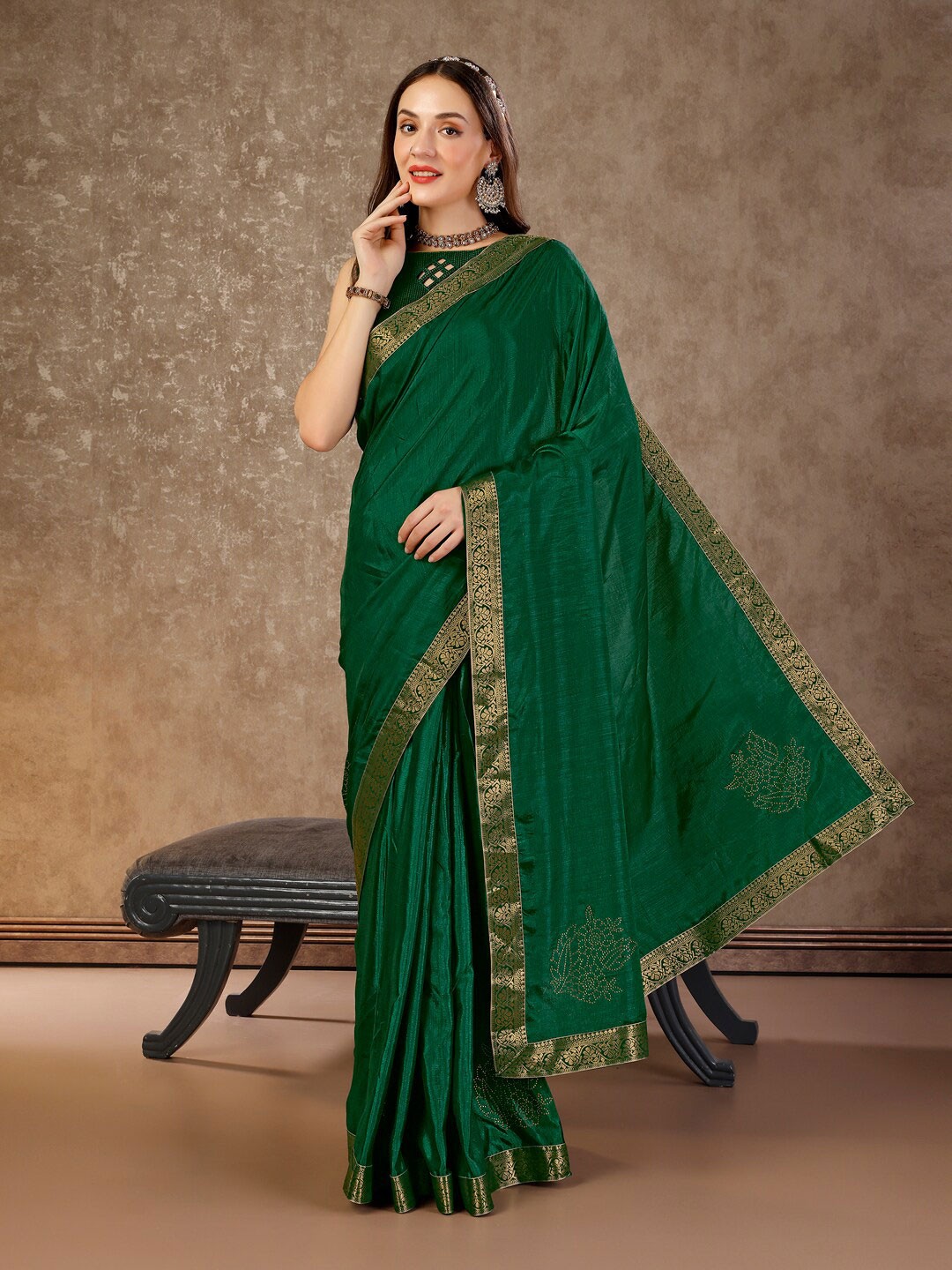 

Indian Women Zari Pure Chiffon Saree, Green