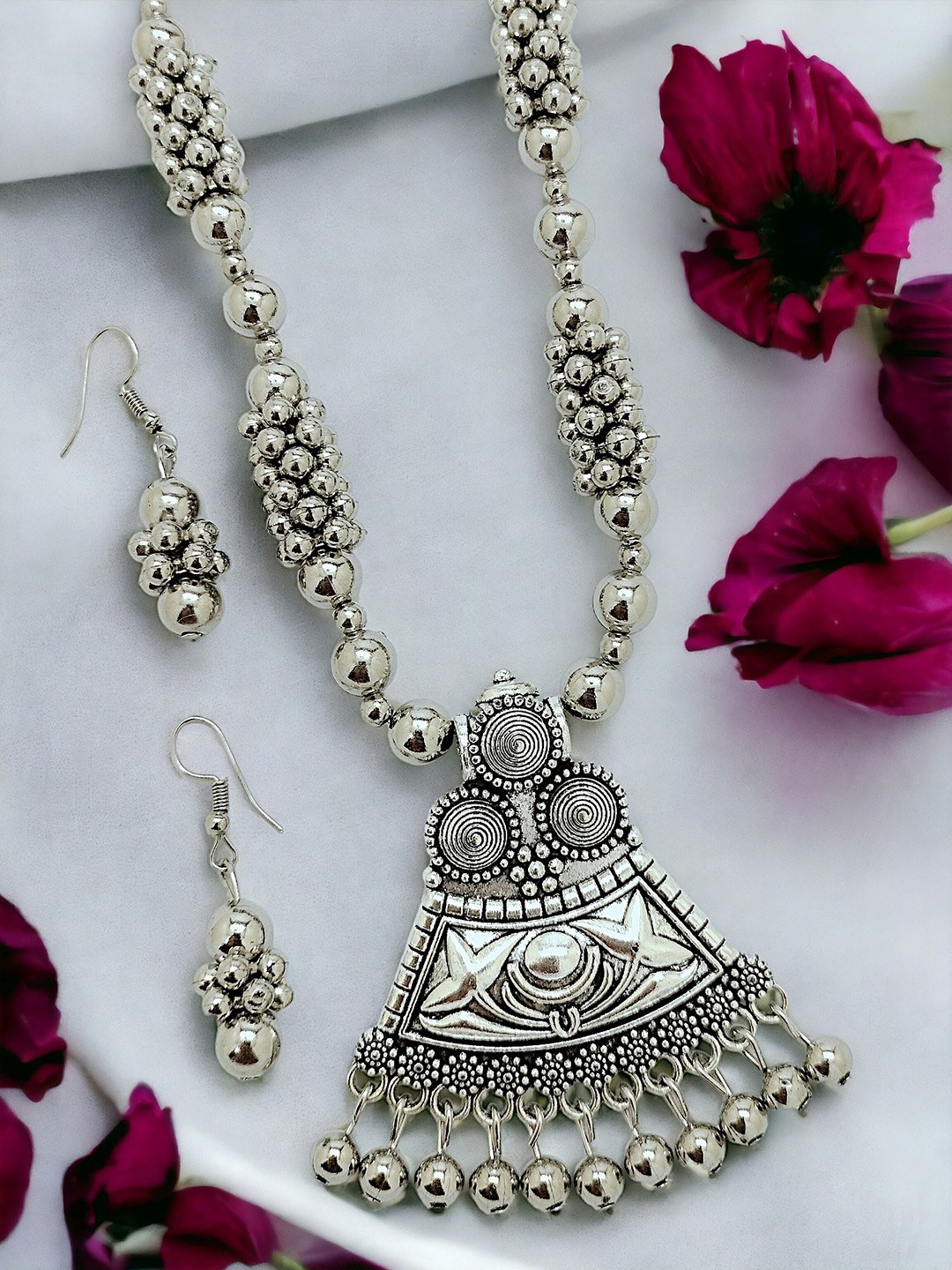 

FEMMIBELLA Silver-Plated Oxidised Jewellery Set