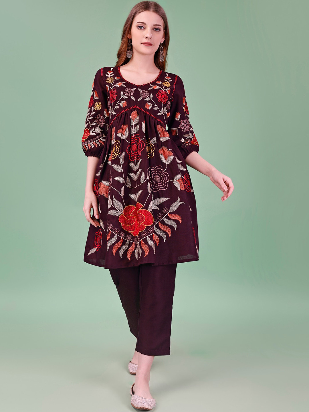 

Tikhi Imli Embroidered Linen Tunic With Trousers, Burgundy