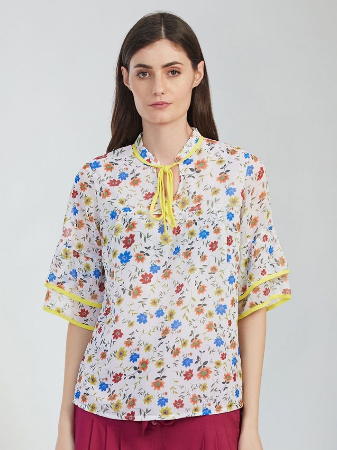 

Moda Elementi Floral Printed Tie-Up Neck Top, White