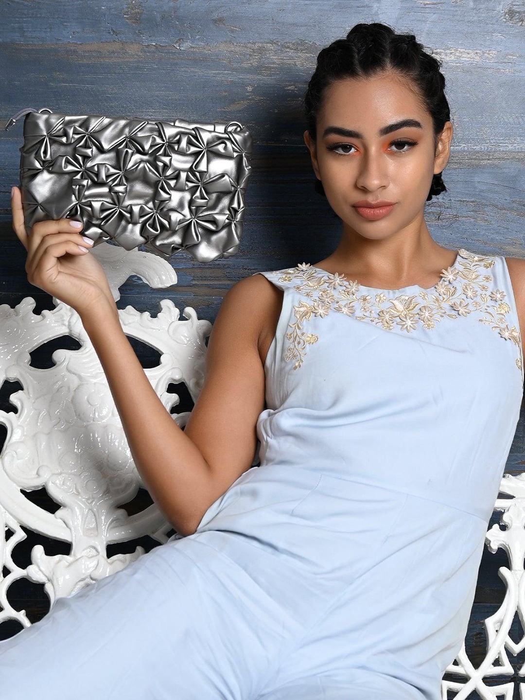 

ODETTE Textured Handheld Bag, Silver