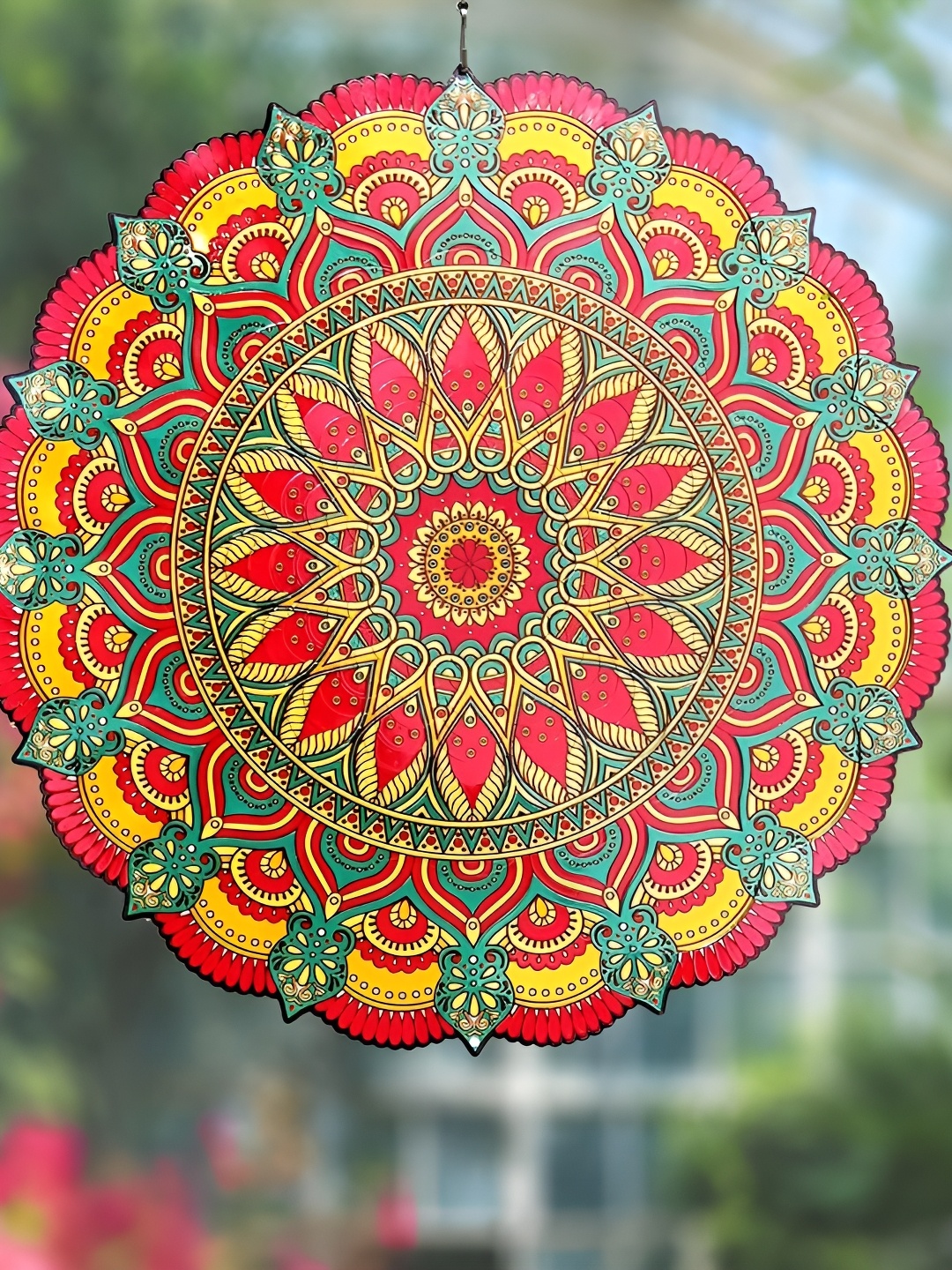 

THE ARTMENT Red & Green Wind Spinner Wall Hanging