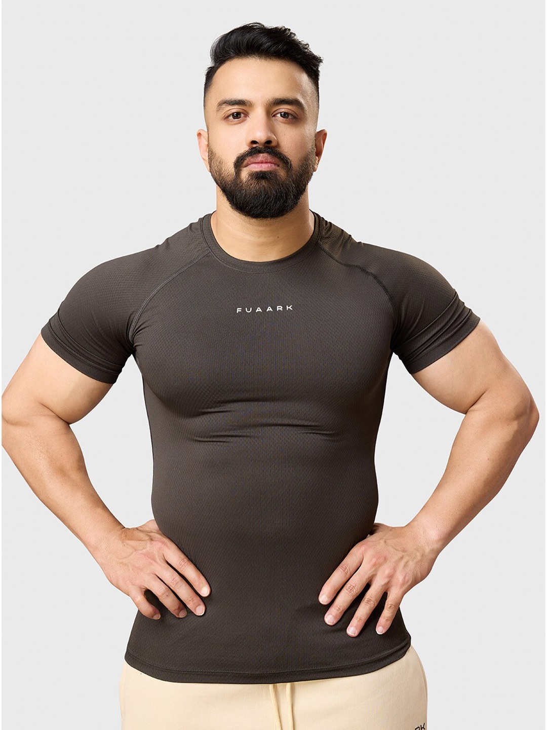 

FUAARK Raglan Sleeves Compression T-shirt, Olive