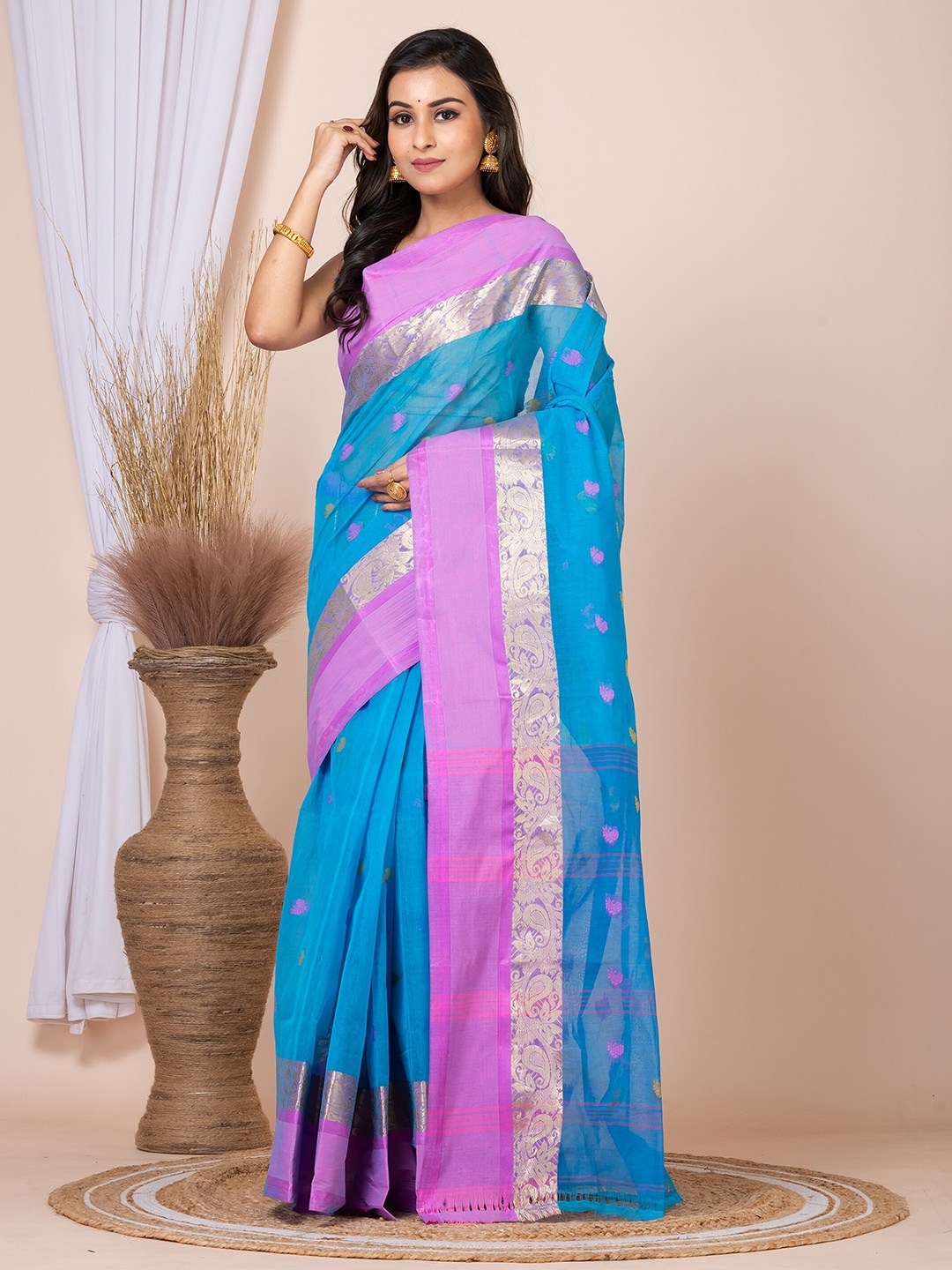 

HOUSE OF ARLI Ethnic Woven Design Zari Pure Cotton Taant Saree, Blue