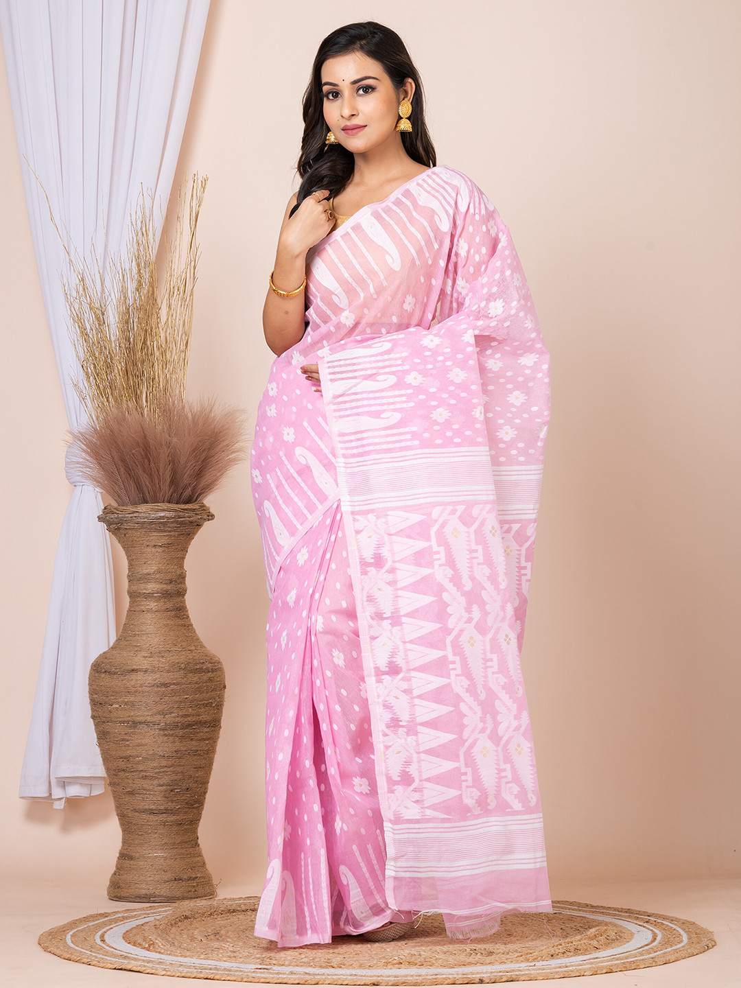 

HOUSE OF ARLI Ethnic Motifs Woven Design Pure Cotton Jamdani Saree, Pink
