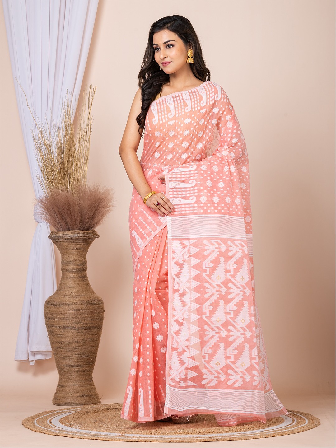 

HOUSE OF ARLI Ethnic Motifs Woven Design Pure Cotton Jamdani Saree, Peach