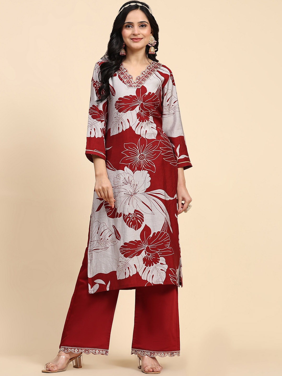 

Trendmalls Floral Printed Mirror Work V-Neck Chanderi Silk Straight Kurta With Palazzo, Maroon