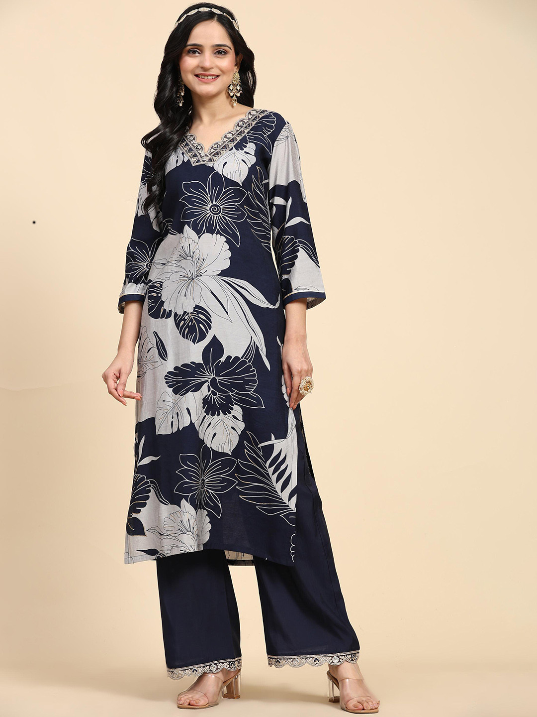 

Trendmalls Floral Printed Mirror Work V-Neck Chanderi Silk Straight Kurta With Palazzo, Blue