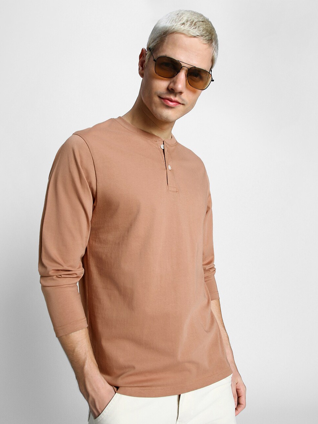 

VEIRDO Henley Neck Pure Cotton T-shirt, Brown
