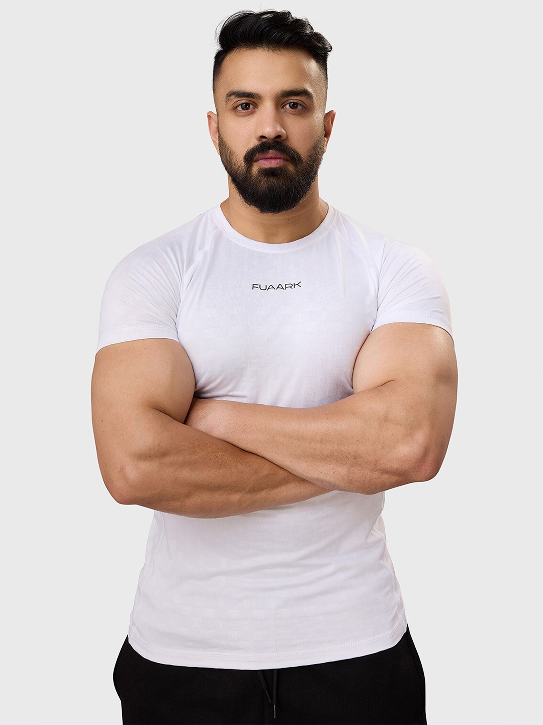 

FUAARK Raglan Sleeves Slim Fit T-shirt, White