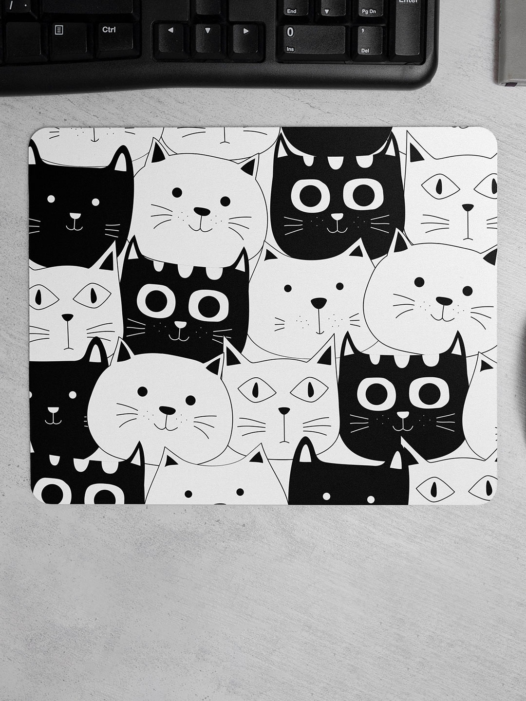 

DecorTwist Cat Printed Mouse Pad Non-Slip Rubber Base Desk Mousepad, White